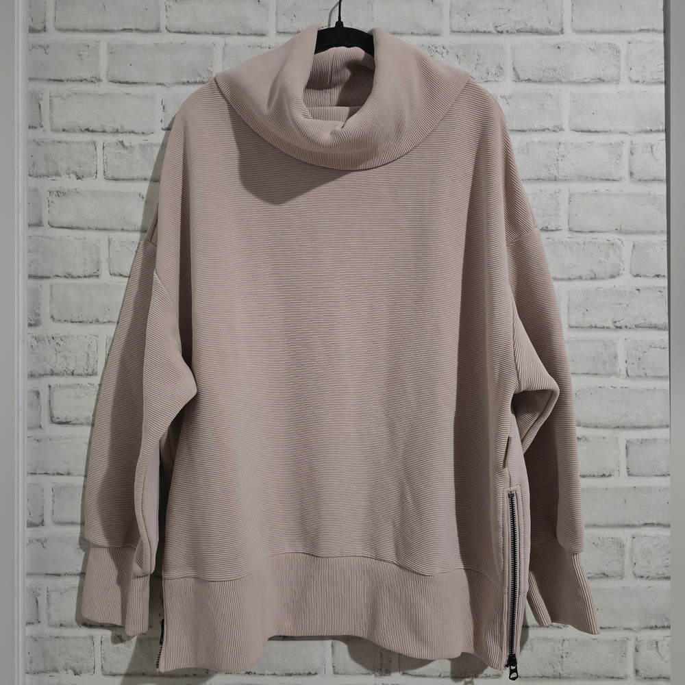 Varley Soft Beige Turtleneck Sweater - Picture 4 of 12